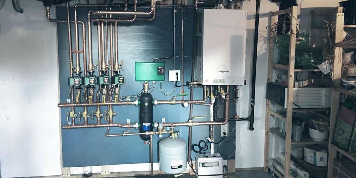 how does a heat exchanger work in a boiler