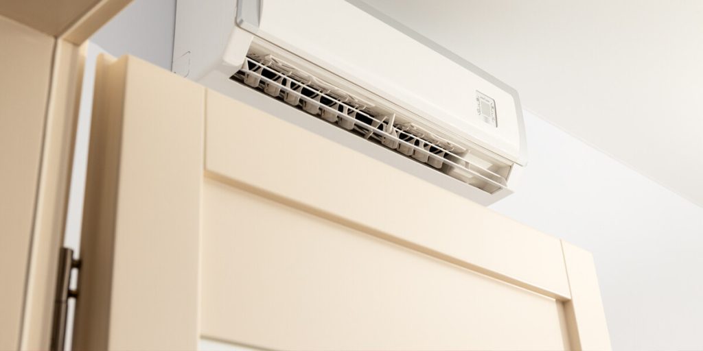 what causes ac to freeze up in summer