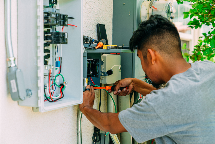 Why Emergency Electrical Panel Repair Minimizes Risk of Blackouts