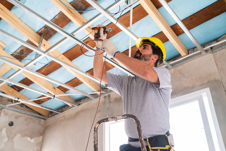 Common Electrical Problems in Older Homes: Tips from an Electrician